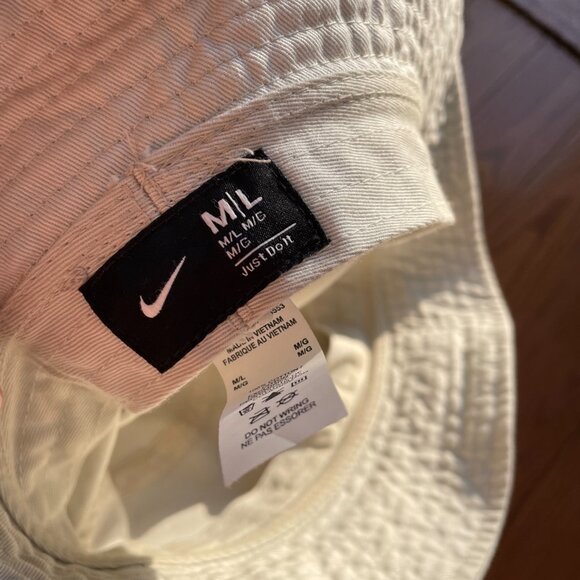 Men's Nike Bucket Hat M/L in Cream/Beige - Picture 3 of 3